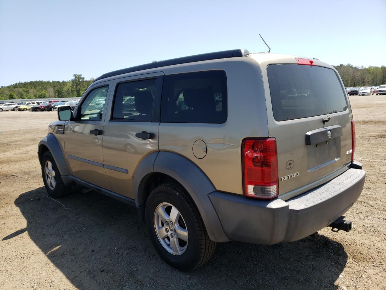Photo 3 from auction – 2007 DODGE NITRO SXT with VIN 1D8GU28K87W518984