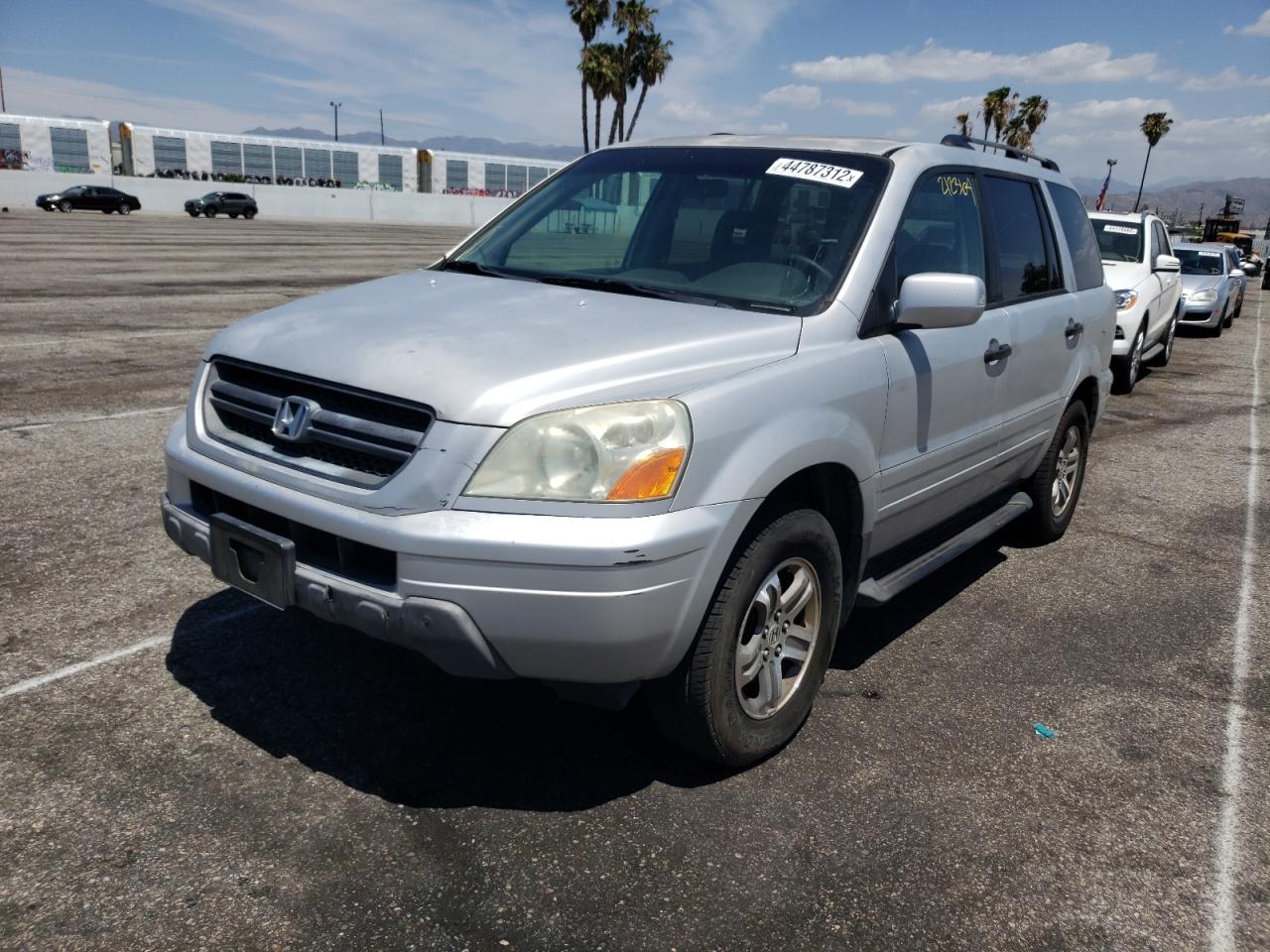 Photo 2 from auction – 2003 HONDA PILOT EXL with VIN 2HKYF18613H580740
