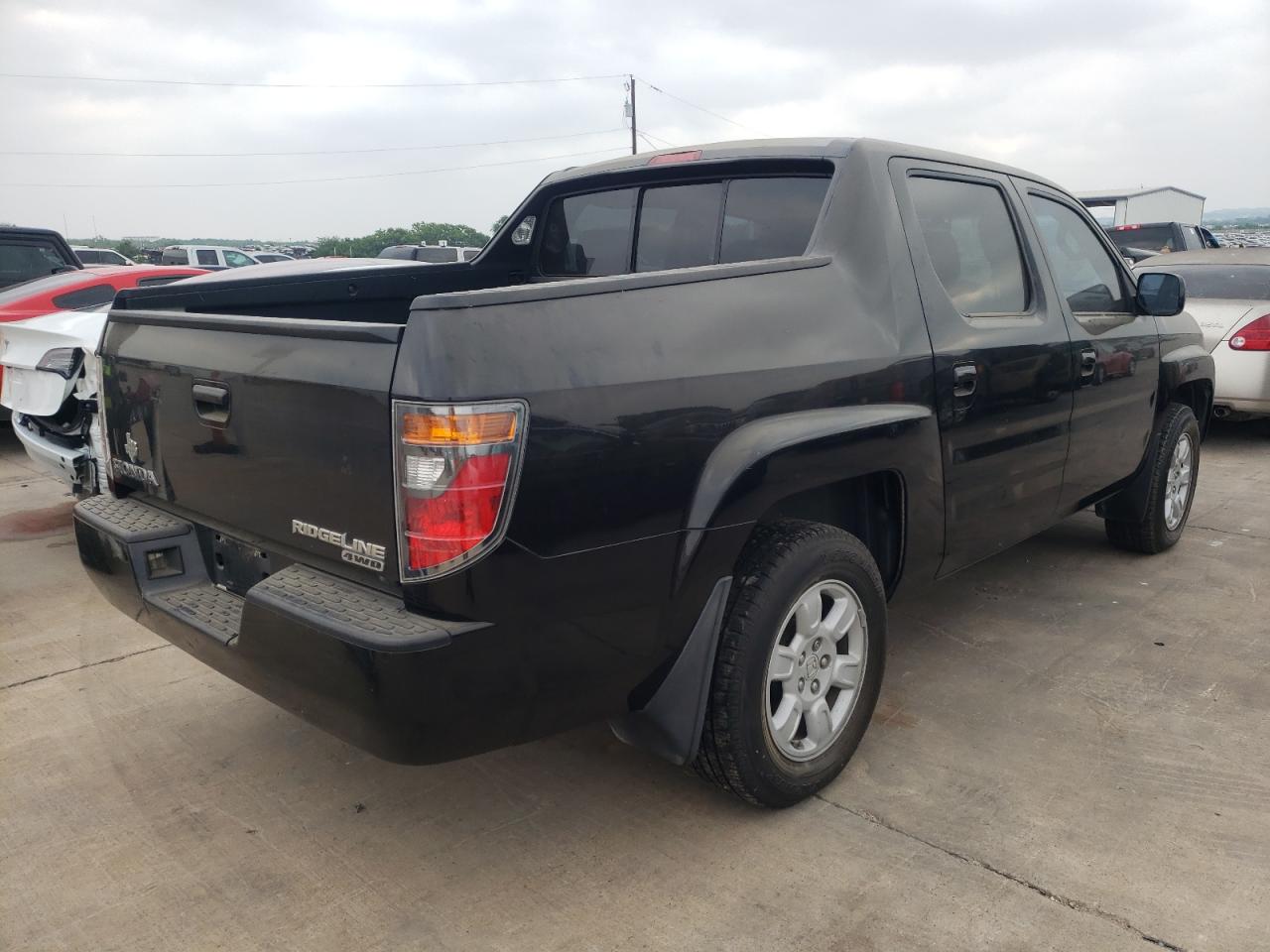 Photo 4 from auction – 2006 HONDA RIDGELINE with VIN 2HJYK16506H508314