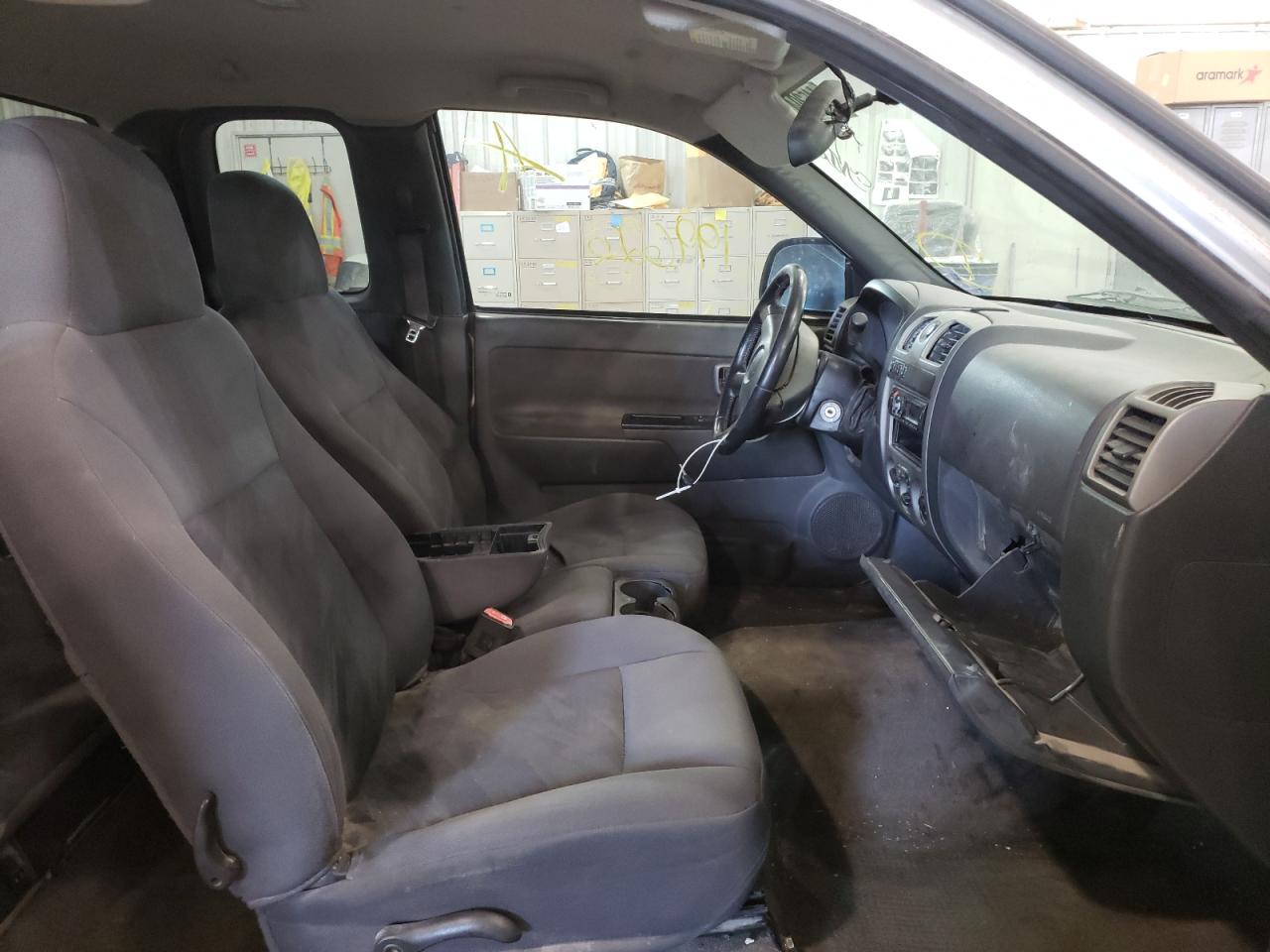 Photo 5 from auction – 2005 CHEVROLET COLORADO with VIN 1GCDT196958172140