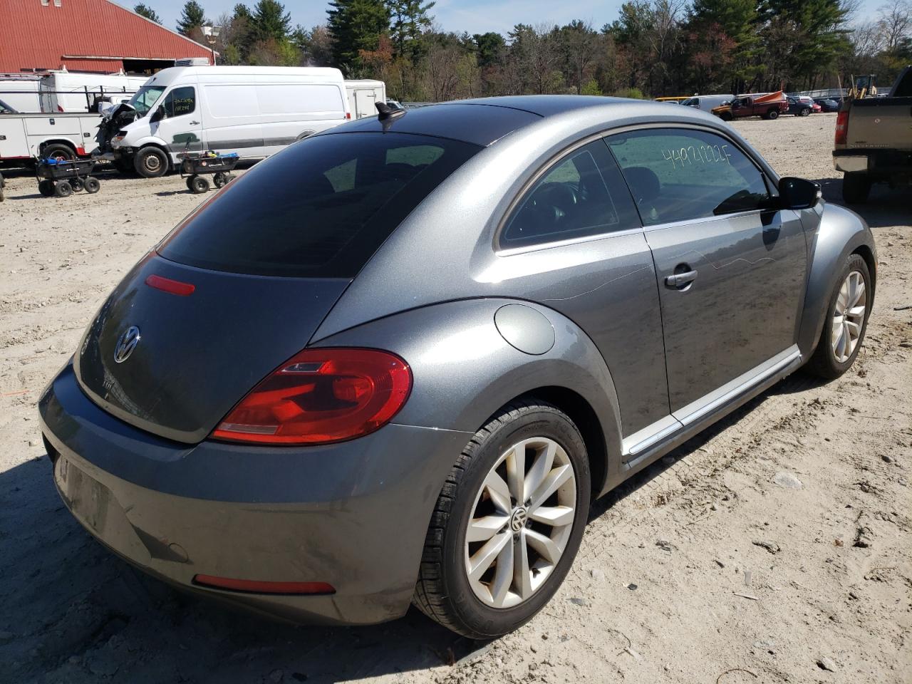 Photo 4 from auction – 2013 VOLKSWAGEN BEETLE with VIN 3VWRL7AT3DM614640