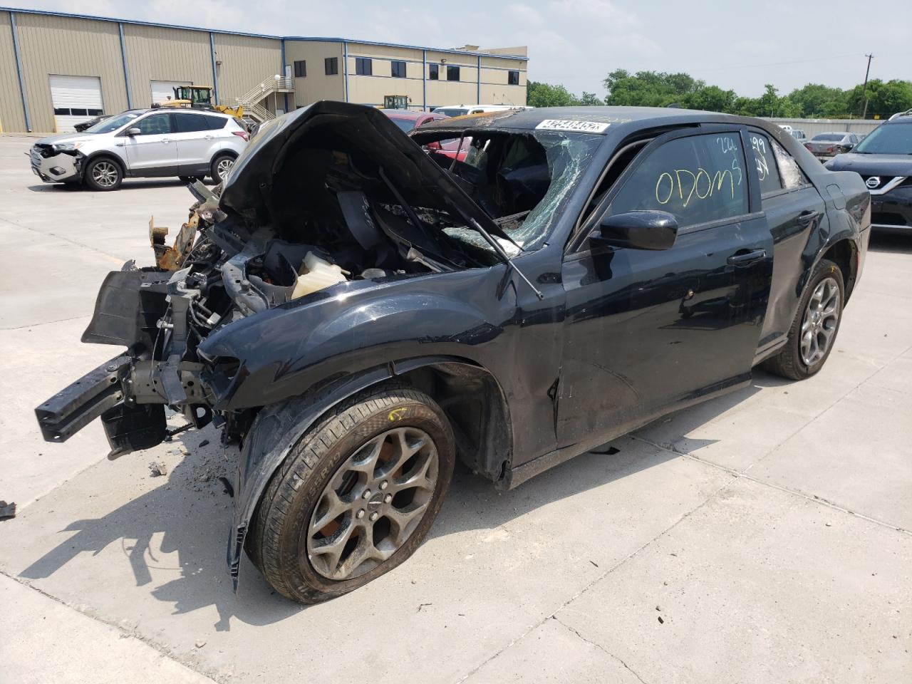 Photo 2 from auction – 2015 CHRYSLER 300 S with VIN 2C3CCAGG0FH787229