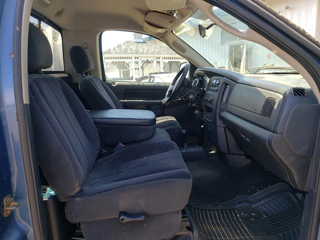 Photo 5 from auction – 2004 DODGE RAM 1500 S with VIN 1D7HU16N44J130658
