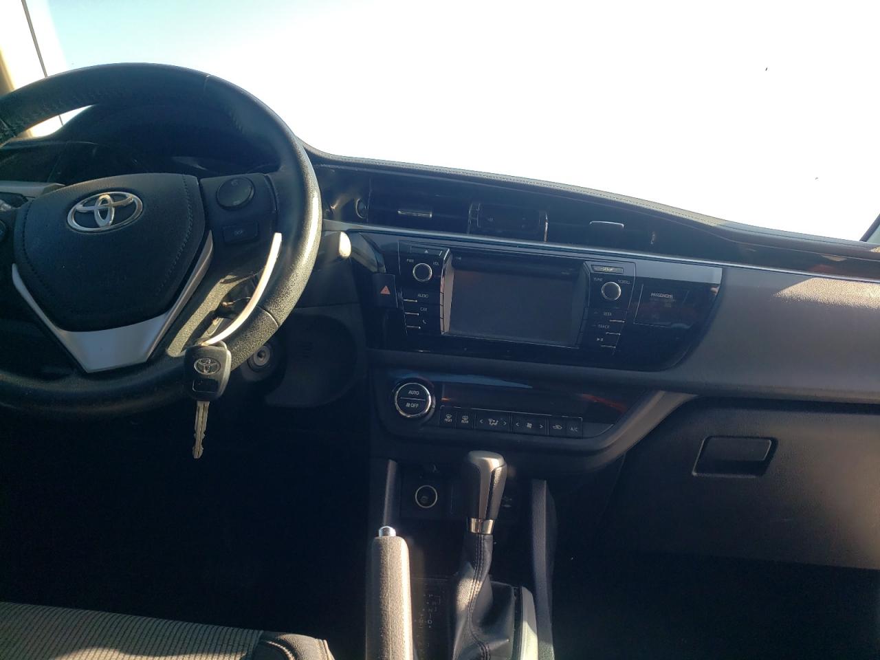 Photo 9 from auction – 2015 TOYOTA COROLLA L with VIN 2T1BURHE3FC461385