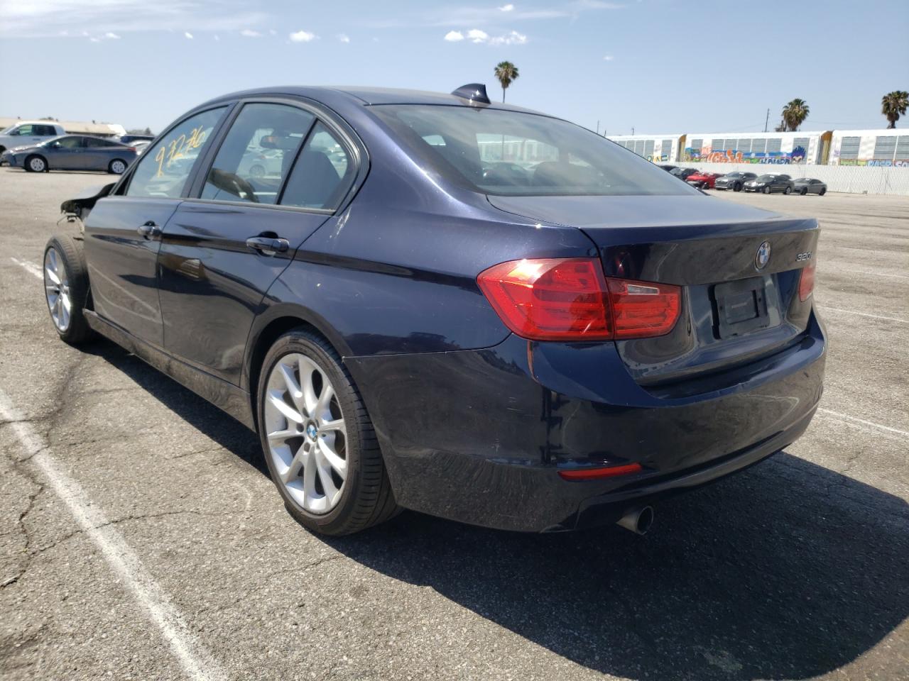 Photo 3 from auction – 2014 BMW 320 I with VIN WBA3B1G56ENS77371