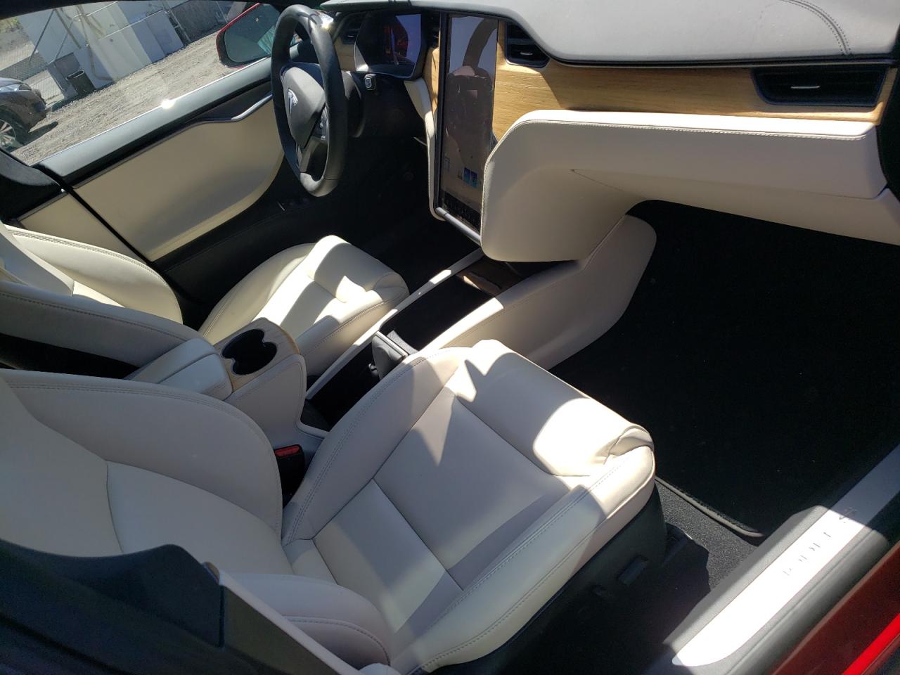 Photo 5 from auction – 2020 TESLA MODEL S with VIN 5YJSA1E48LF412356
