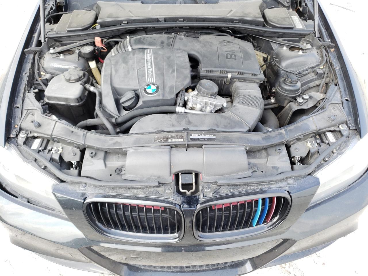 Photo 7 from auction – 2011 BMW 335 I with VIN WBAPM5G50BNN01071