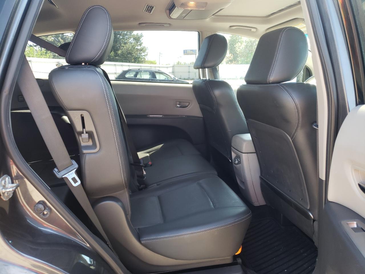 Photo 6 from auction – 2012 SUBARU TRIBECA LI with VIN 4S4WX9KD7C4402097