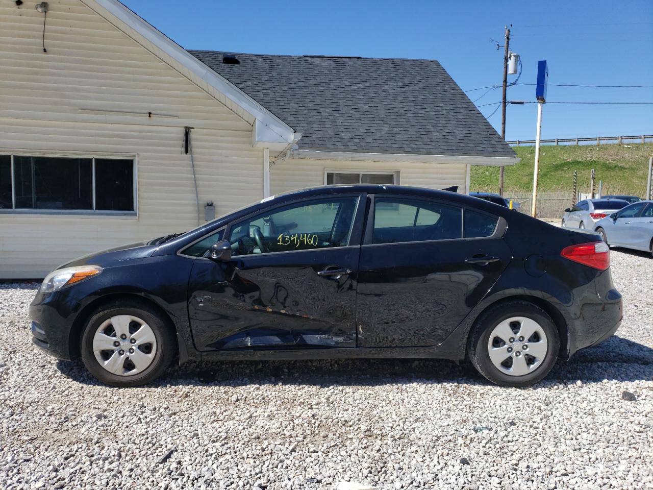 Photo 9 from auction – 2016 KIA FORTE LX with VIN KNAFK4A63G5534229