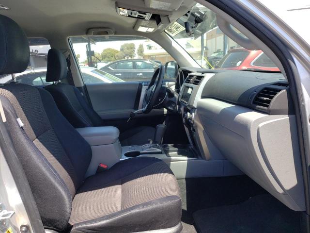 Photo 5 from auction – 2011 TOYOTA 4RUNNER SR with VIN JTEZU5JR5B5024060