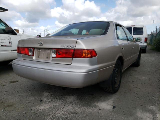 Photo 4 from auction – 2000 TOYOTA CAMRY CE with VIN 4T1BG22K6YU989226