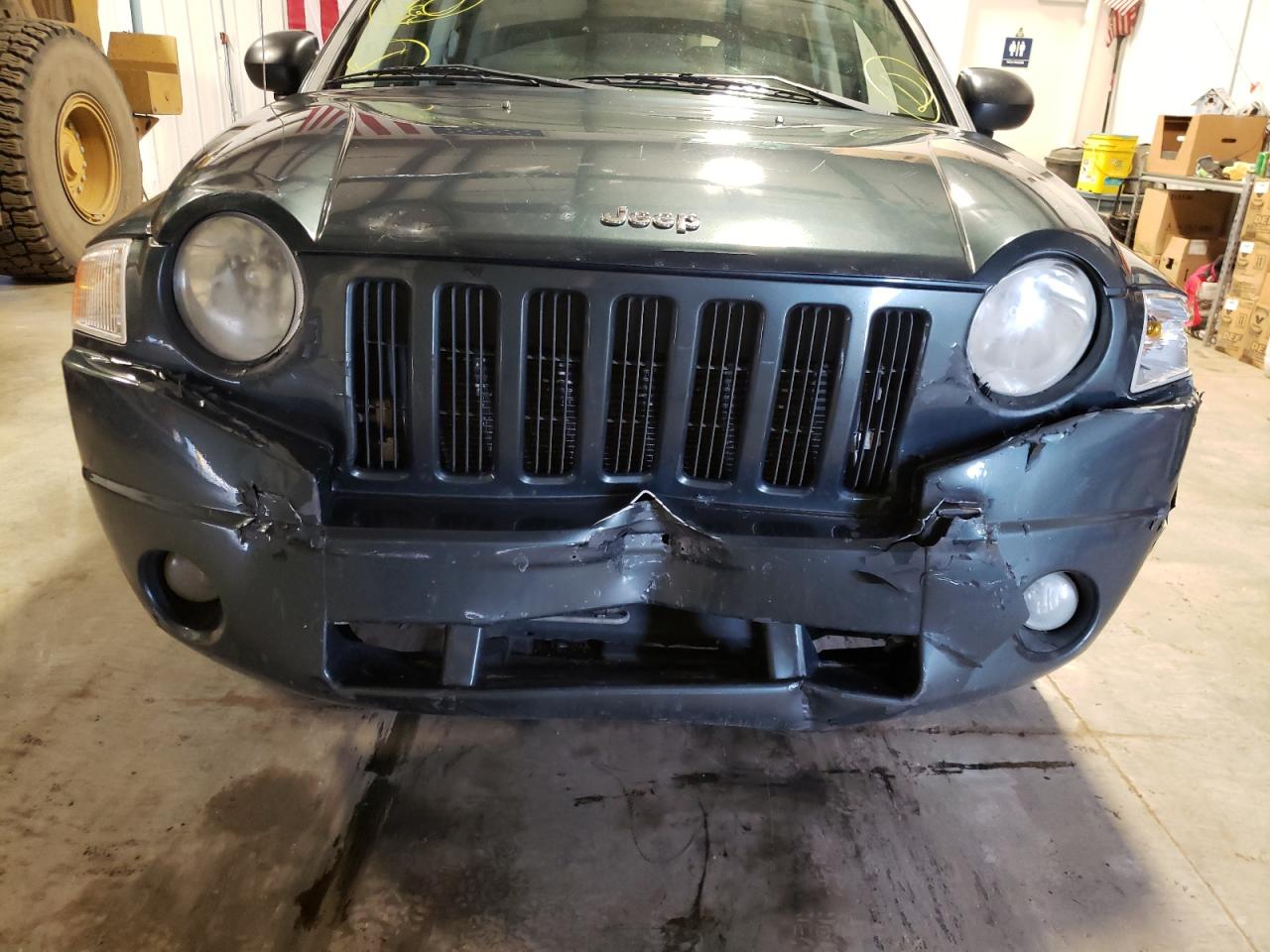 Photo 9 from auction – 2007 JEEP COMPASS with VIN 1J8FF47W87D129853