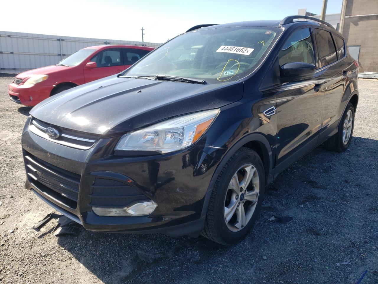 Photo 2 from auction – 2015 FORD ESCAPE SE with VIN 1FMCU0G93FUB59596