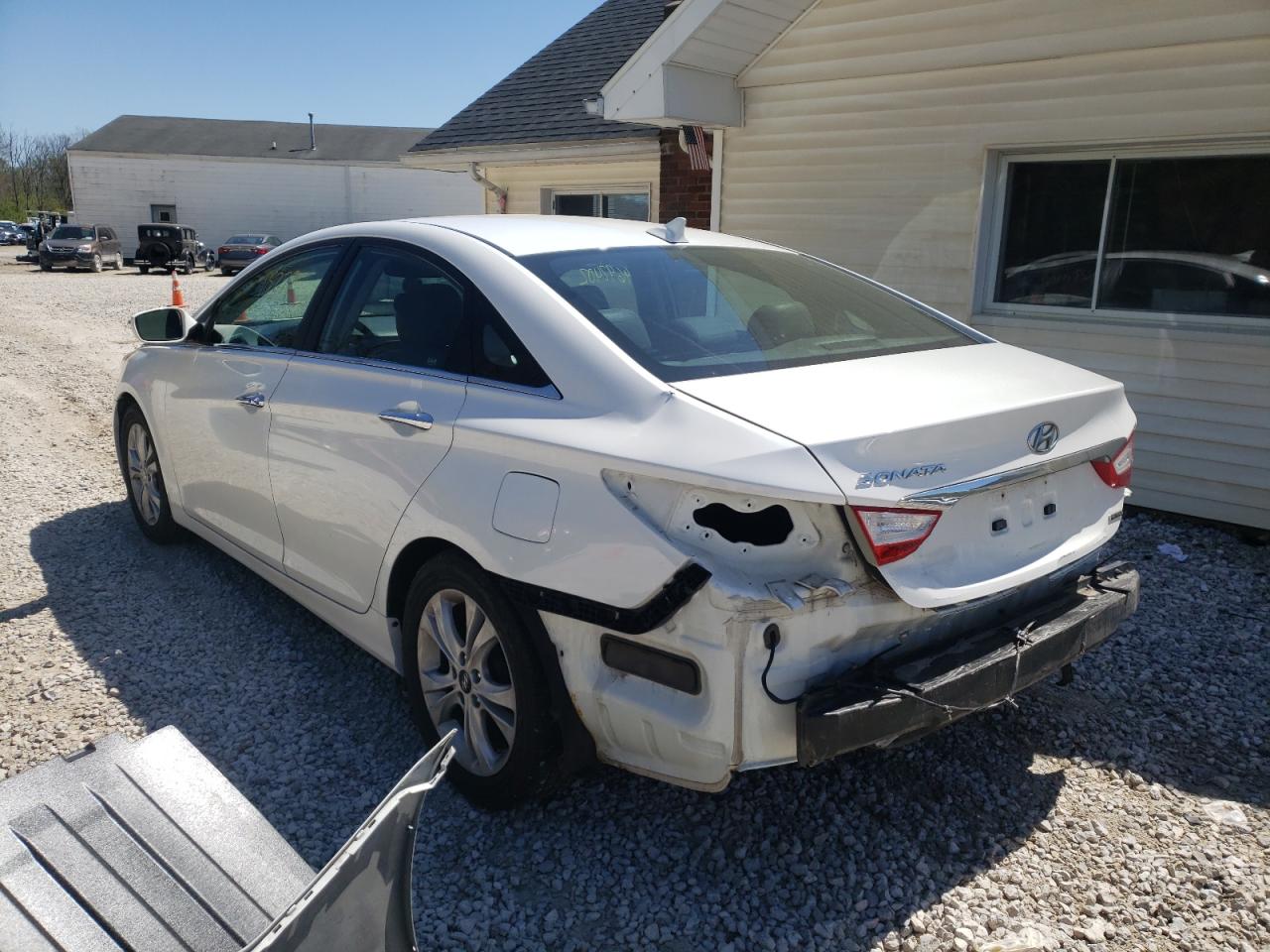 Photo 3 from auction – 2011 HYUNDAI SONATA SE with VIN 5NPEC4AC4BH307352
