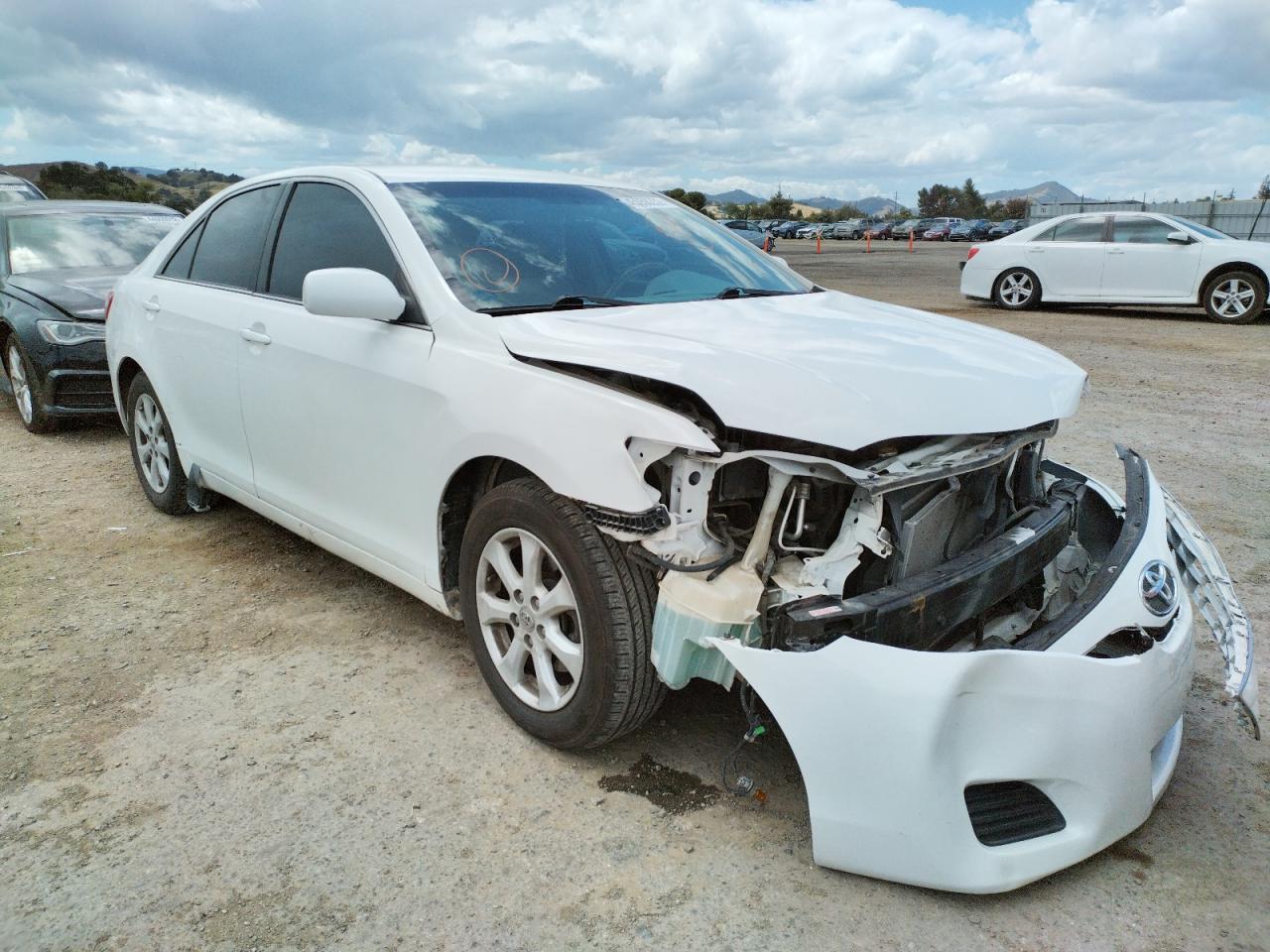TOYOTA CAMRY BASE 2011 with VIN 4T1BF3EKXBU777442 - Photo from auction