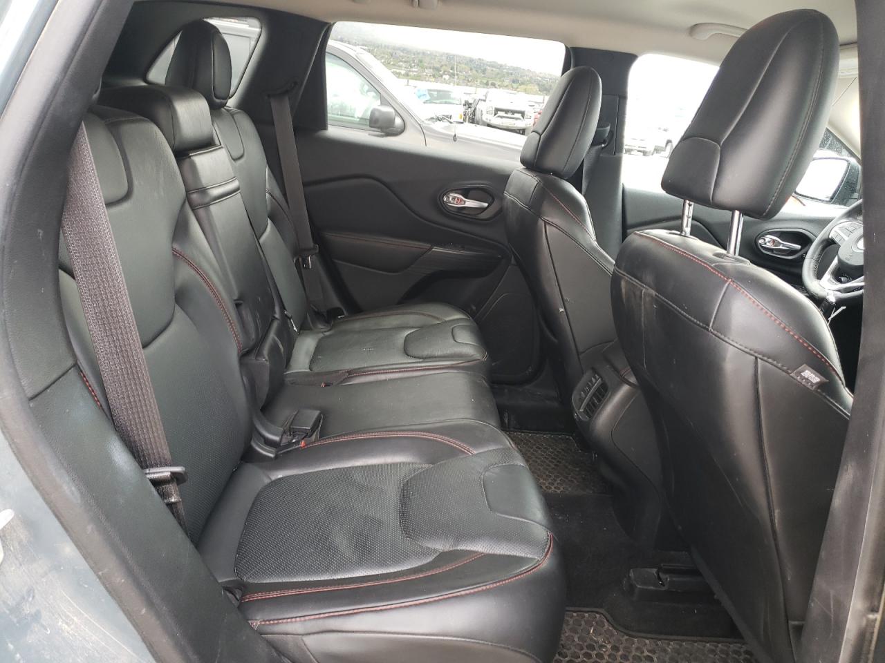 Photo 6 from auction – 2015 JEEP CHEROKEE T with VIN 1C4PJMBS9FW615542