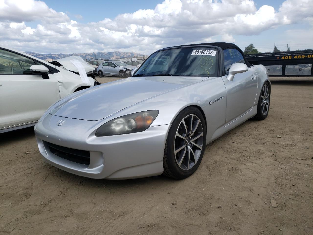 Photo 2 from auction – 2005 HONDA S2000 with VIN JHMAP21435S002946