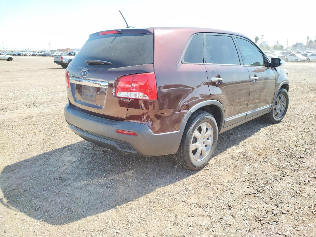 Photo 4 from auction – 2012 KIA SORENTO BA with VIN 5XYKT3A13CG225102