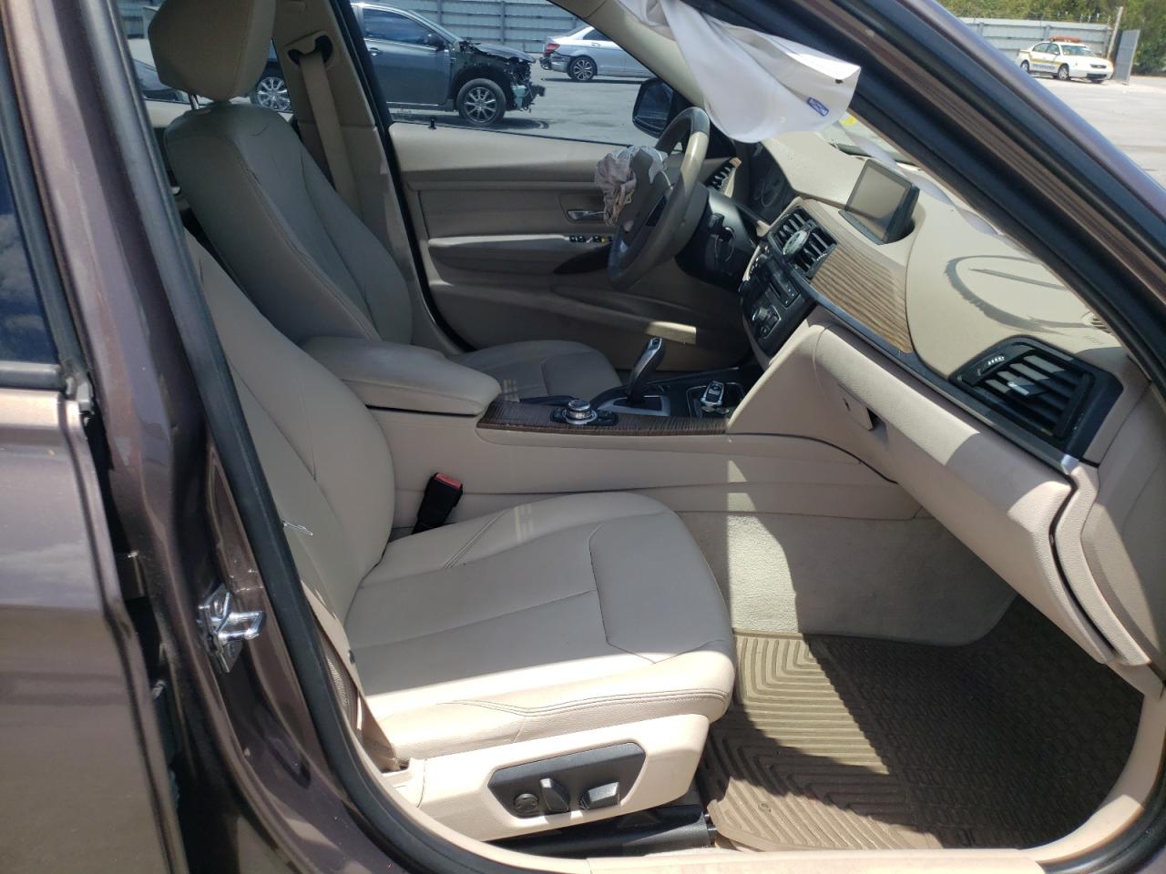 Photo 5 from auction – 2012 BMW 328 I with VIN WBA3A5C52CF348816