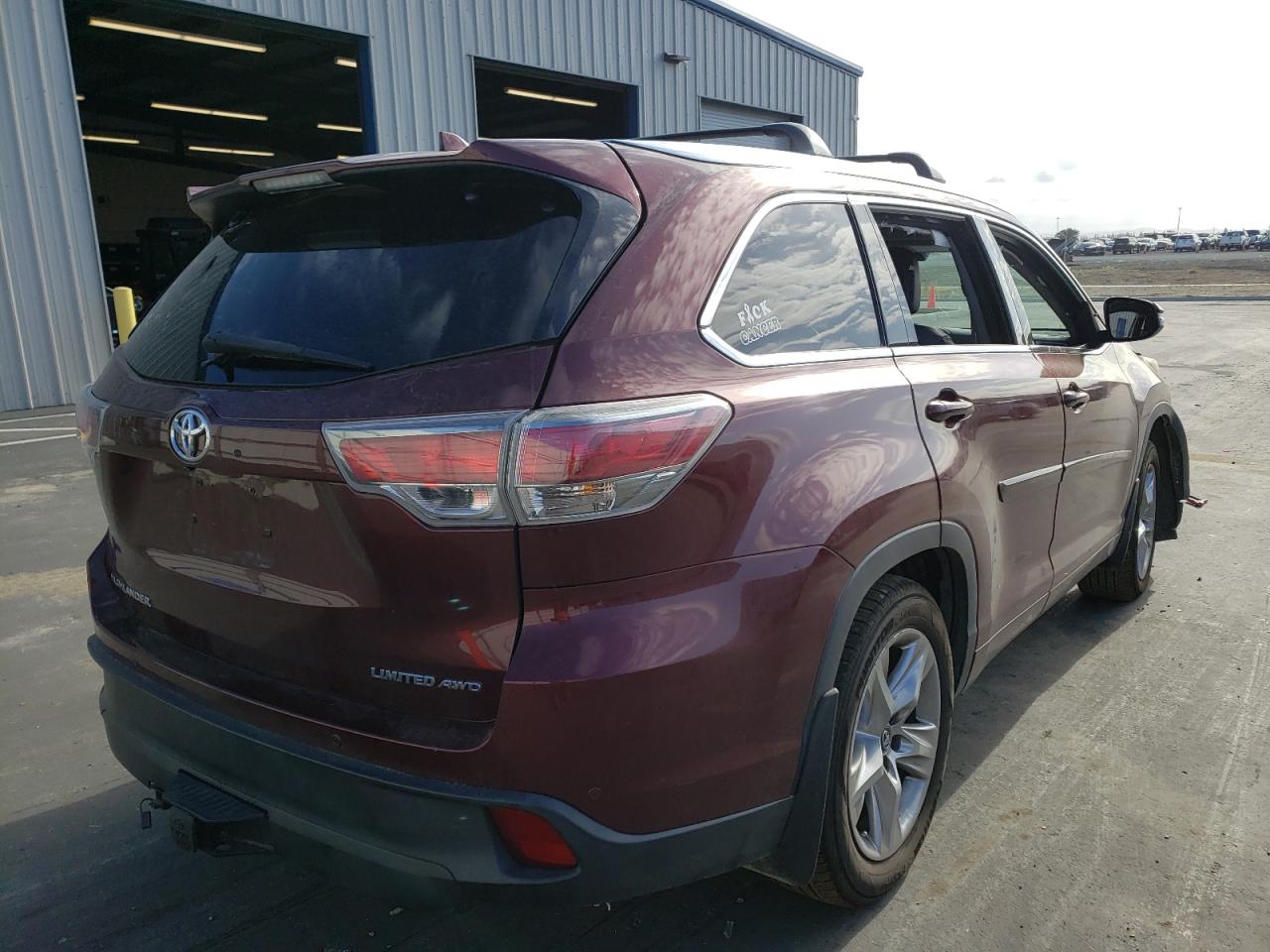 Photo 4 from auction – 2016 TOYOTA HIGHLANDER with VIN 5TDDKRFH5GS307121