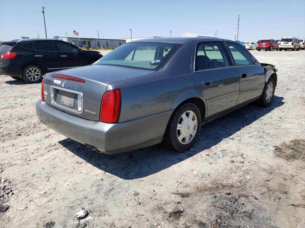 Photo 4 from auction – 2004 CADILLAC DEVILLE with VIN 1G6KD54Y94U108984