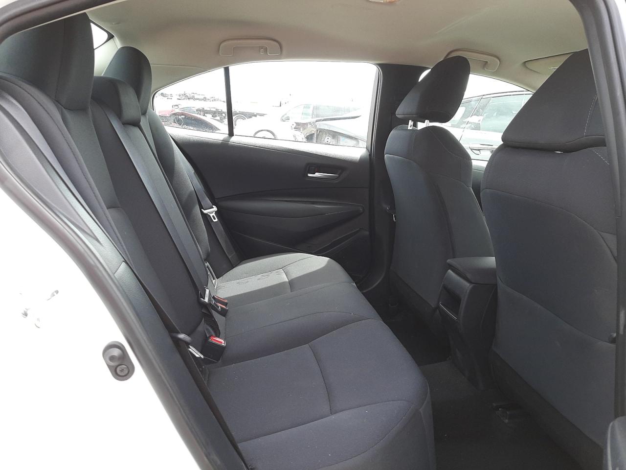 Photo 6 from auction – 2021 TOYOTA COROLLA LE with VIN 5YFEPMAE3MP193243