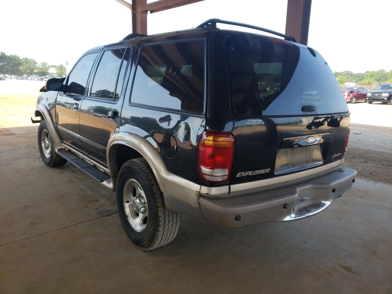 Photo 3 from auction – 2000 FORD EXPLORER E with VIN 1FMDU64P6YZA34978