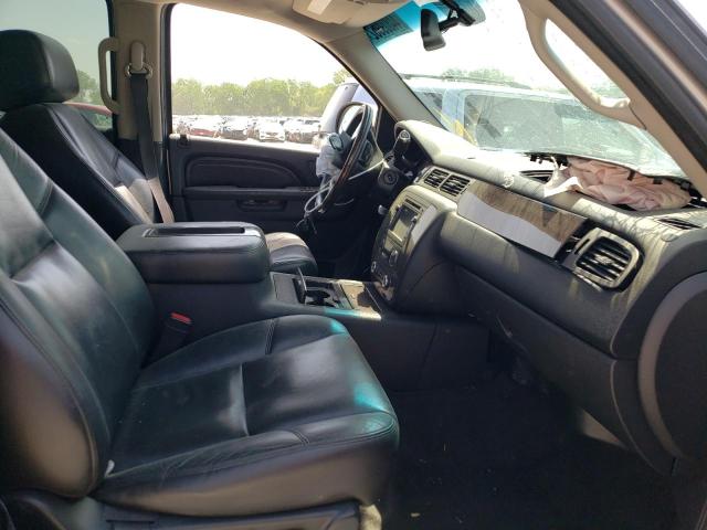 Foto 5 de la subasta – 2010 GMC YUKON DENA con VIN 1GKUKEEF7AR281768