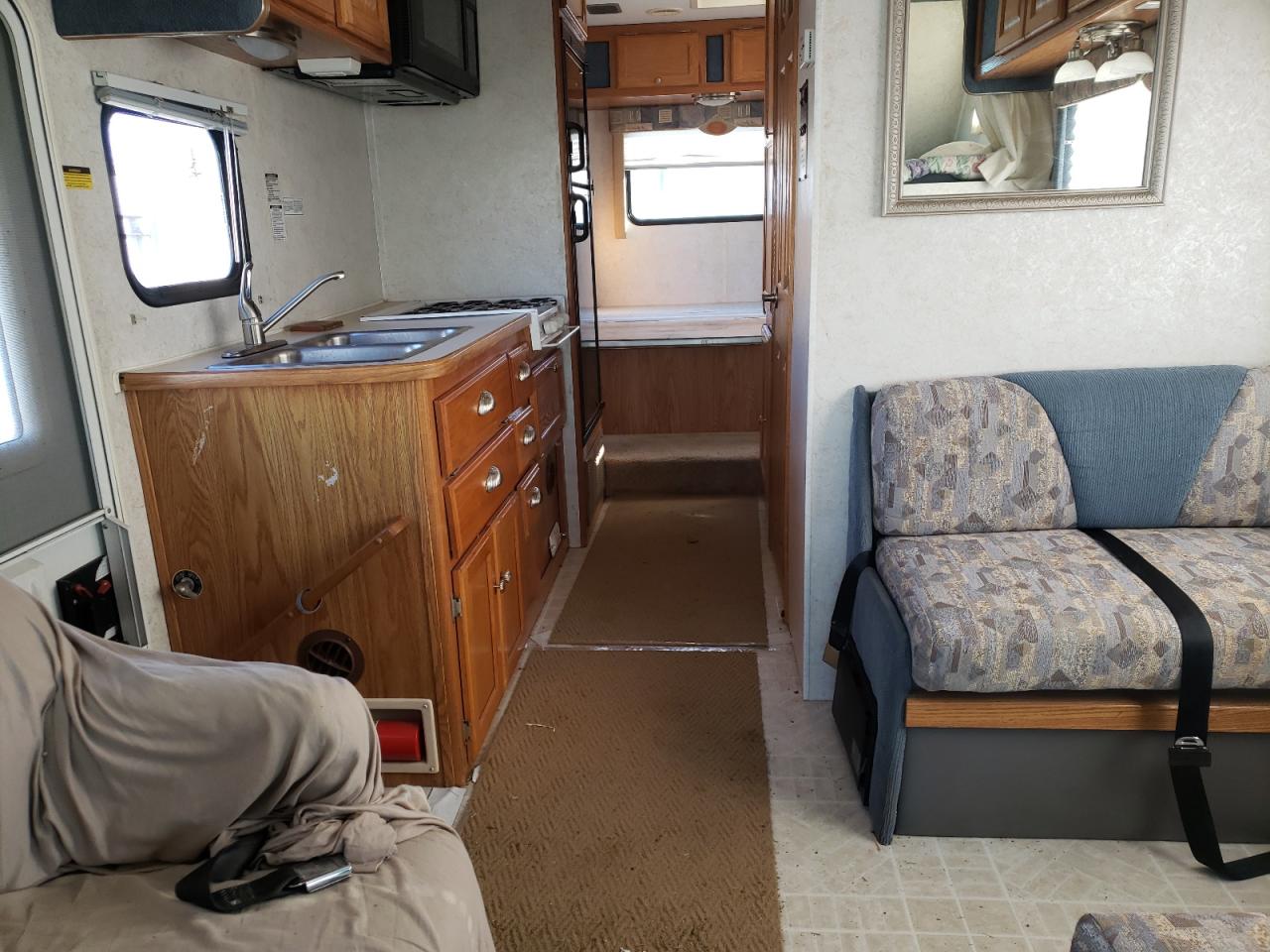 Photo 6 from auction – 2005 GULF STREAM YELLOWSTON with VIN 1FDXE45S54HA90265