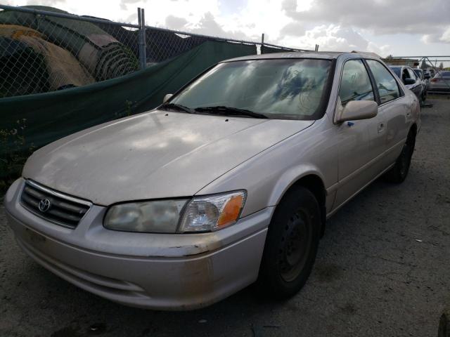 Photo 2 from auction – 2000 TOYOTA CAMRY CE with VIN 4T1BG22K6YU989226