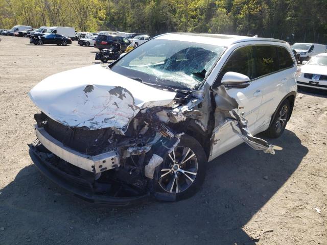 Photo 2 from auction – 2016 TOYOTA HIGHLANDER with VIN 5TDJKRFH6GS244534