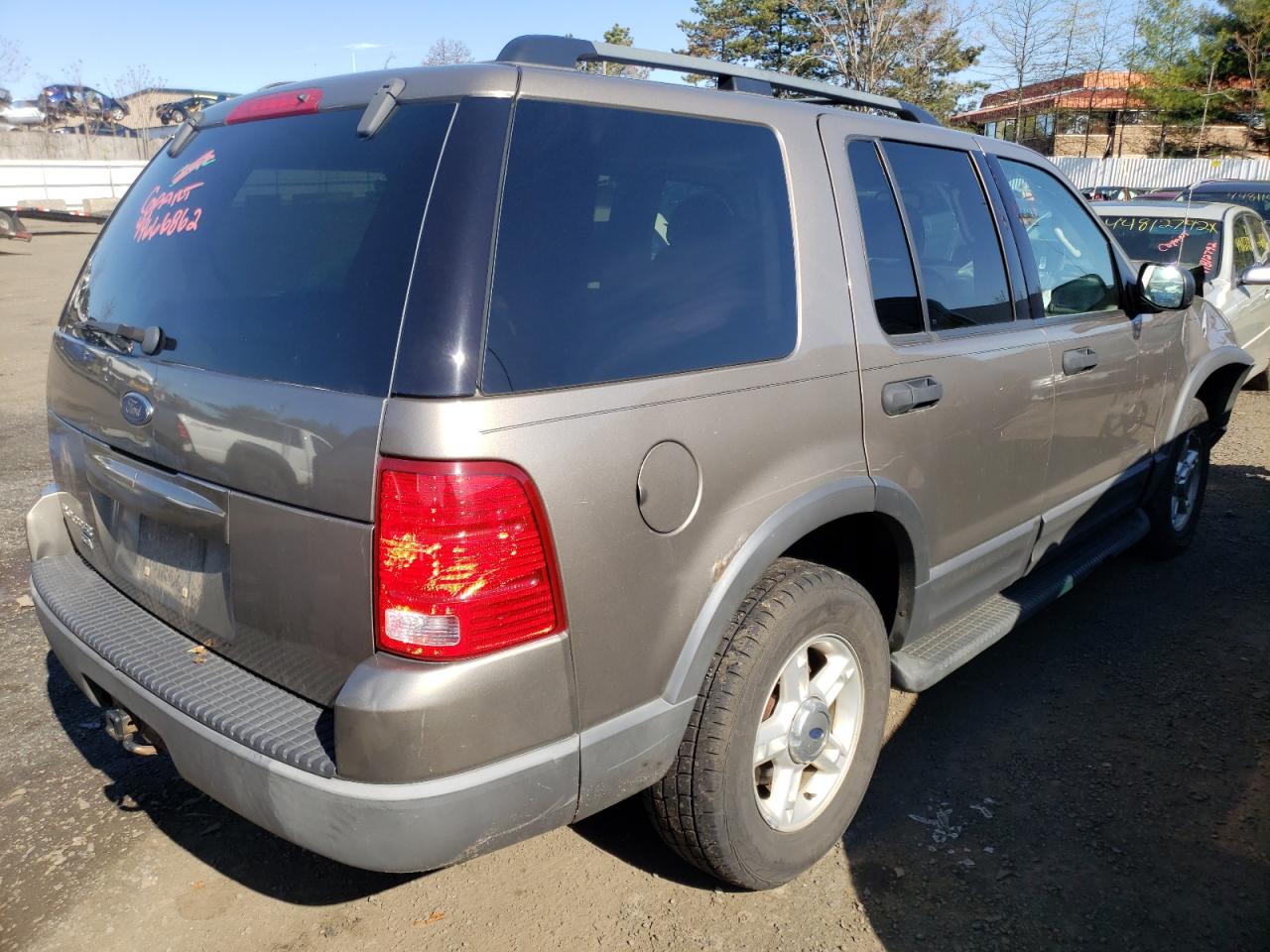 Photo 4 from auction – 2003 FORD EXPLORER X with VIN 1FMZU73K13UC31001
