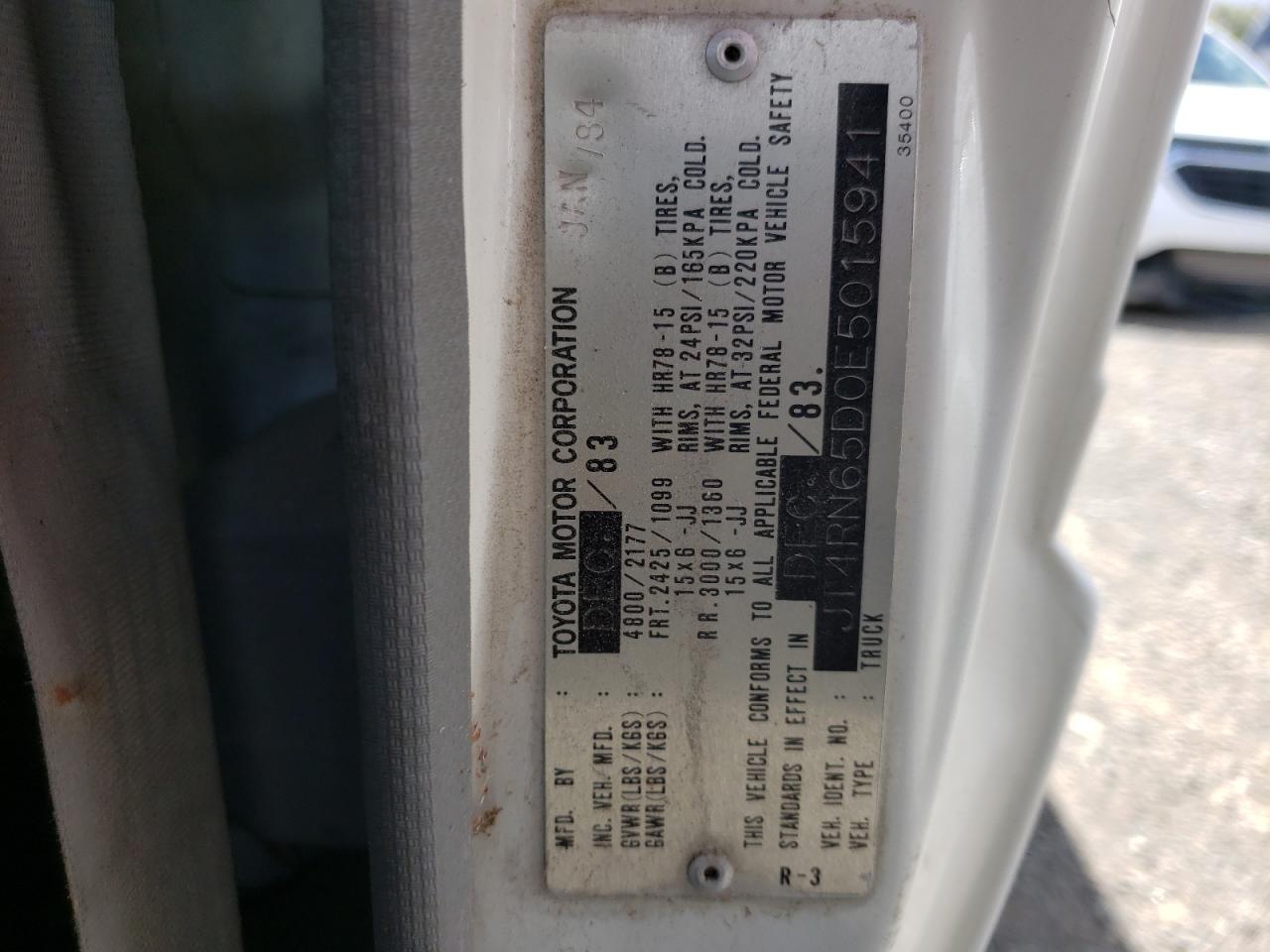 Photo 10 from auction – 1984 TOYOTA PICKUP RN6 with VIN JT4RN65D0E5015941