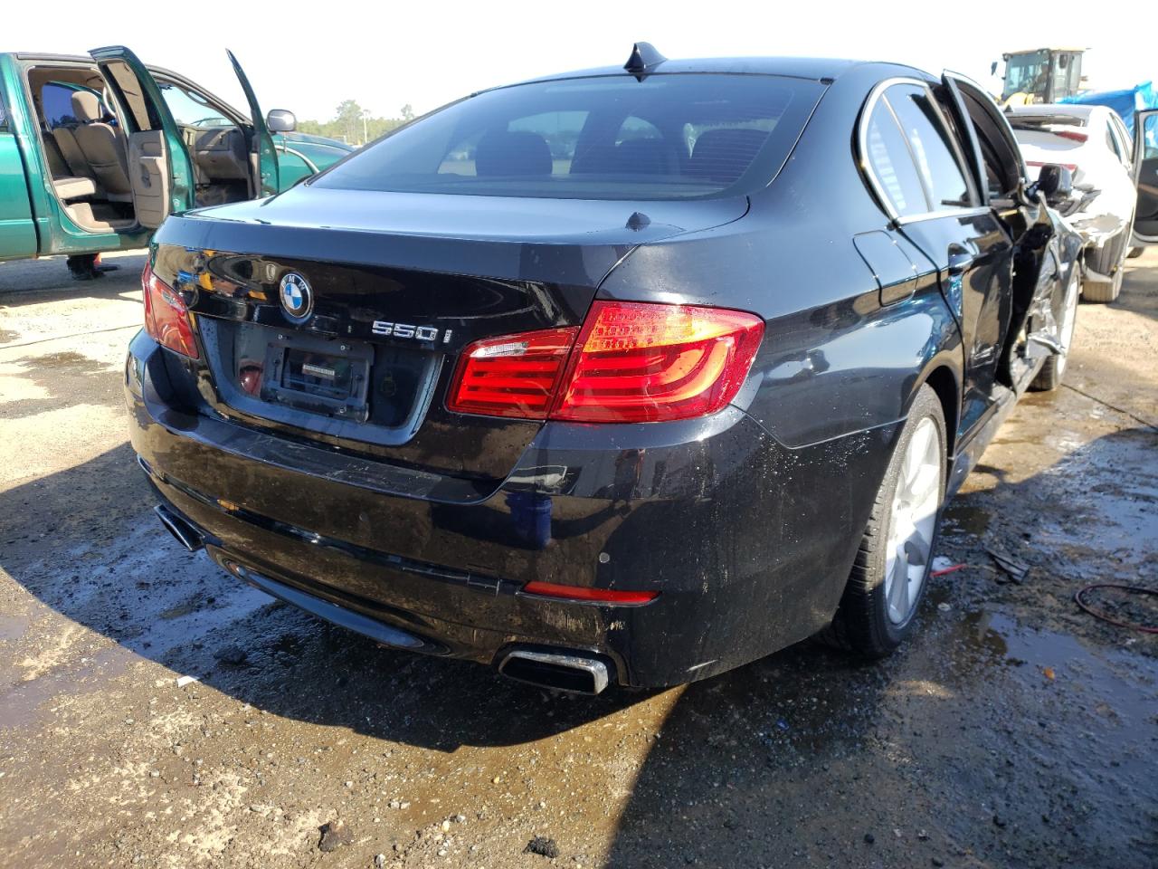 Photo 16 from auction – 2011 BMW 550 I with VIN WBAFR9C58BC758081
