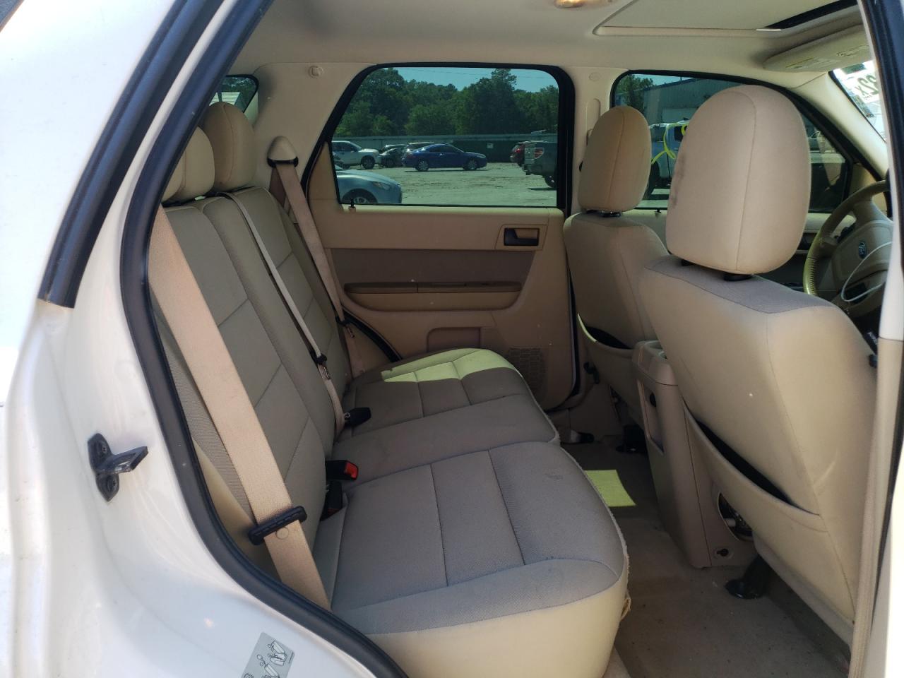 Photo 6 from auction – 2011 FORD ESCAPE XLT with VIN 1FMCU9D72BKA30892