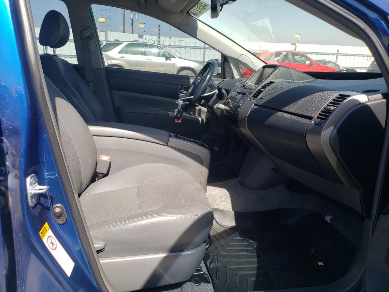 Photo 5 from auction – 2008 TOYOTA PRIUS with VIN JTDKB20U187779266