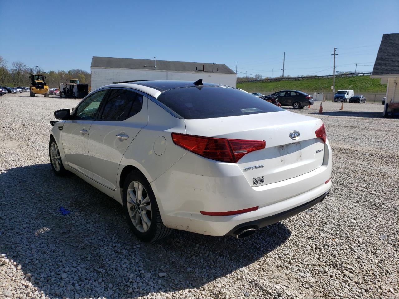 Photo 3 from auction – 2011 KIA OPTIMA EX with VIN KNAGN4A70B5059992