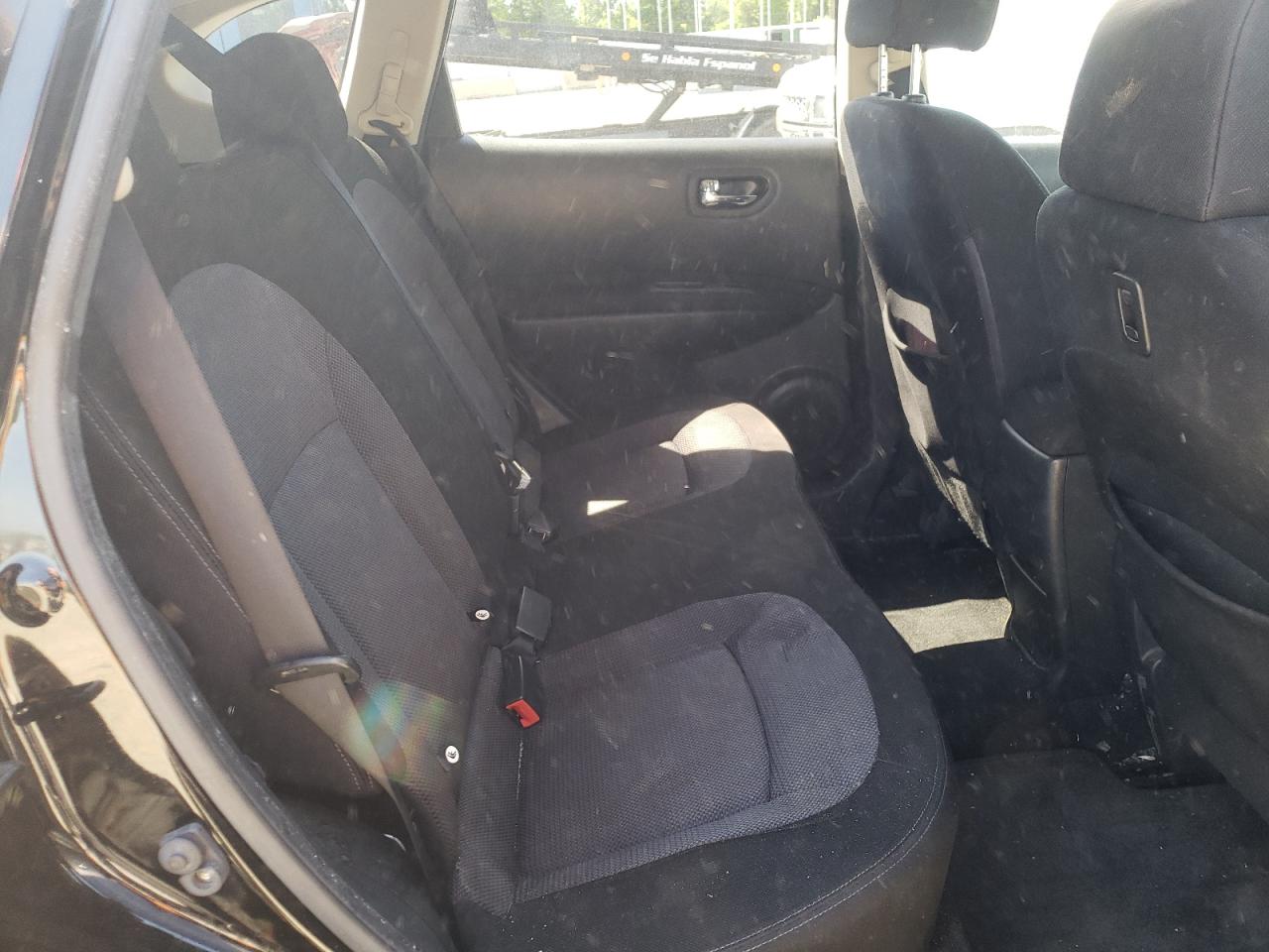 Photo 6 from auction – 2013 NISSAN ROGUE S with VIN JN8AS5MT4DW016953