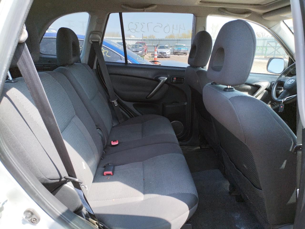 Photo 6 from auction – 2004 TOYOTA RAV4 with VIN JTEGD20V540045236