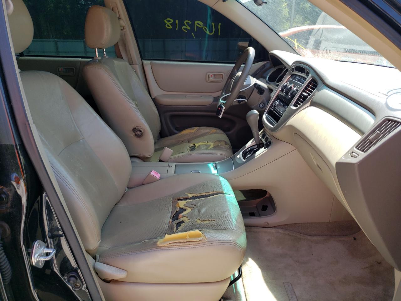 Photo 5 from auction – 2004 TOYOTA HIGHLANDER with VIN JTEDD21A040093208