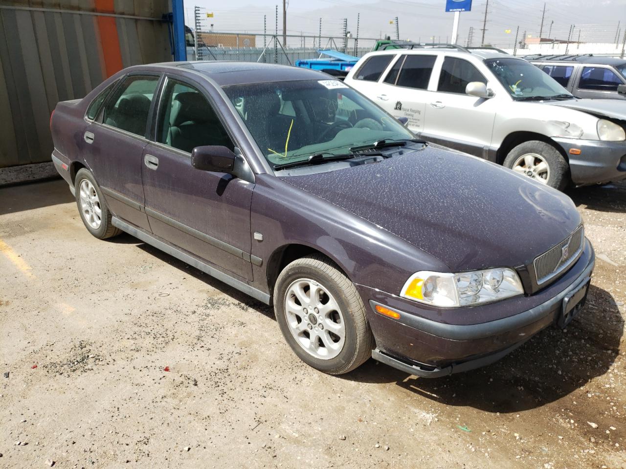 VOLVO S40 2000 with VIN YV1VS2558YF559203 - Photo from auction