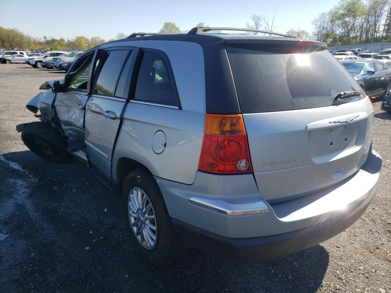 Photo 3 from auction – 2004 CHRYSLER PACIFICA with VIN 2C8GM68474R637829