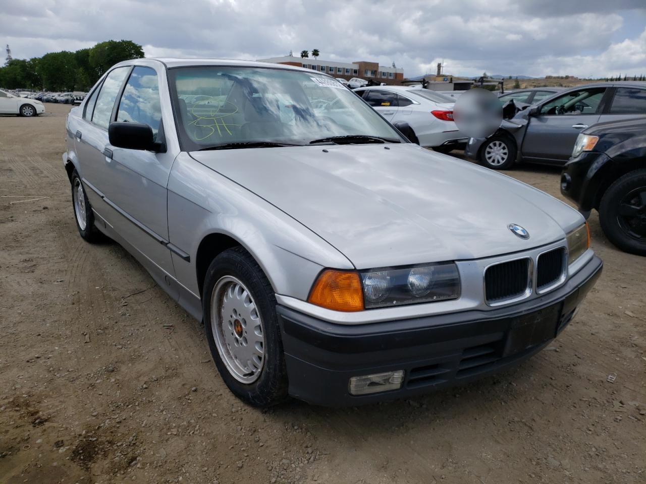 BMW 325 I 1992 with VIN WBACB3319NFE02150 - Photo from auction