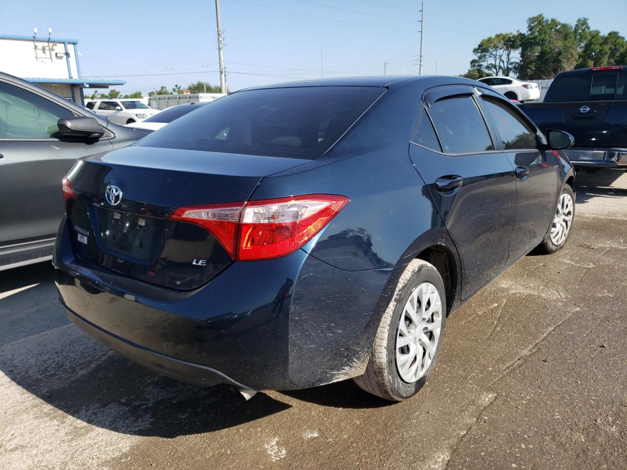 Photo 4 from auction – 2017 TOYOTA COROLLA L with VIN 5YFBURHE2HP721309