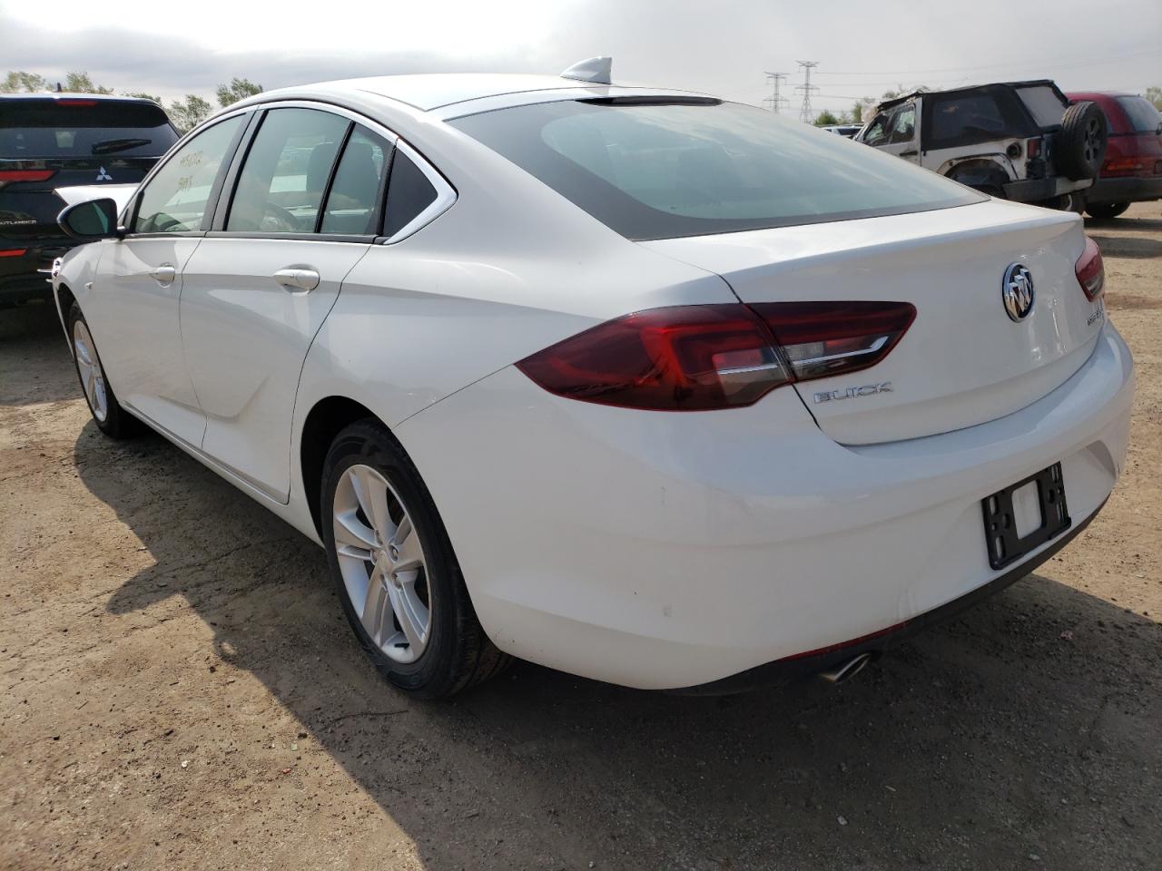 Photo 3 from auction – 2018 BUICK REGAL PREF with VIN W04GL6SX9J1121067