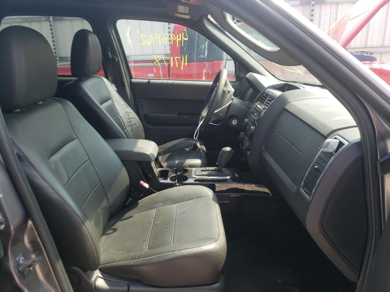 Photo 5 from auction – 2009 FORD ESCAPE LIM with VIN 1FMCU94G89KD07202