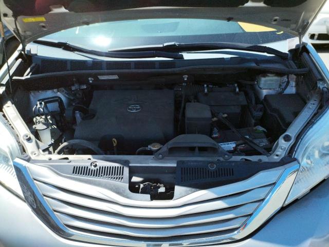 Photo 7 from auction – 2015 TOYOTA SIENNA LE with VIN 5TDKK3DC9FS586664