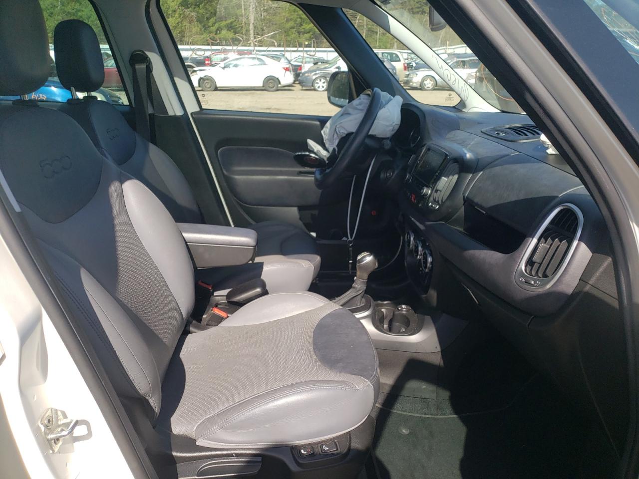 Photo 5 from auction – 2014 FIAT 500L LOUNG with VIN ZFBCFACH4EZ004075