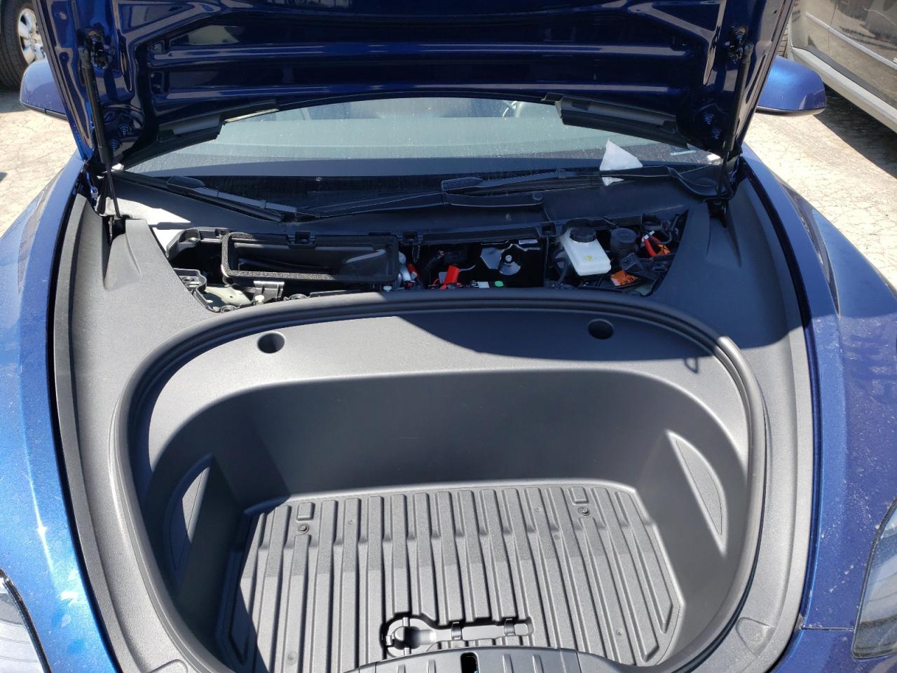 Photo 7 from auction – 2022 TESLA MODEL 3 with VIN 5YJ3E1EB2NF189063