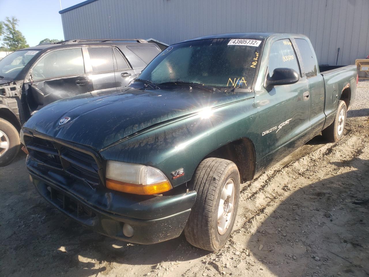 Photo 2 from auction – 1999 DODGE DAKOTA with VIN 1B7GL22X5XS315158